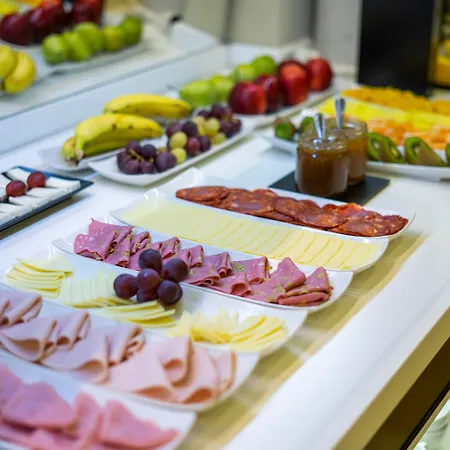 Готель Atarazanas Boutique 3*