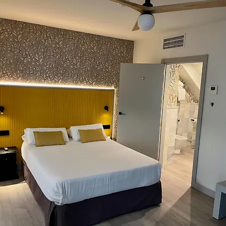 Atarazanas Boutique Готель Малага