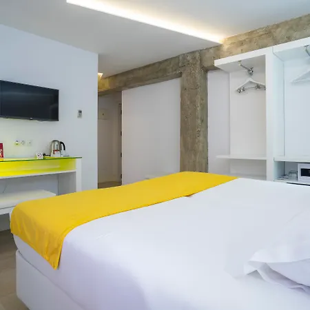 Atarazanas Boutique Hotel
