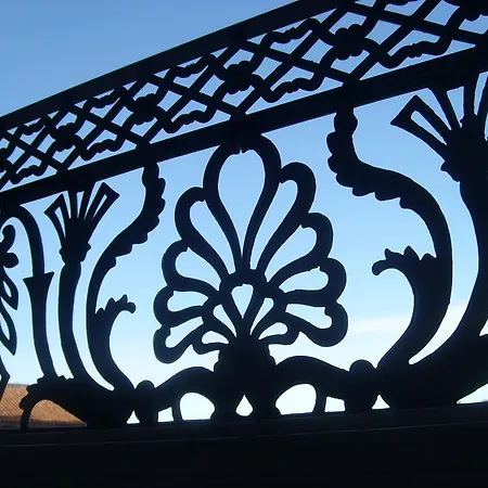 Atarazanas Boutique Hotel 3*