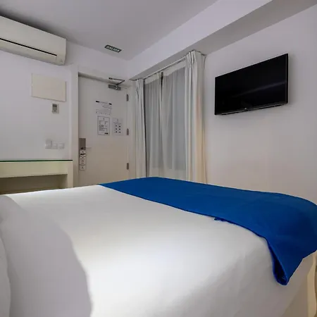 Hotel Atarazanas Boutique 3*