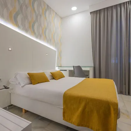 Atarazanas Boutique Hotel