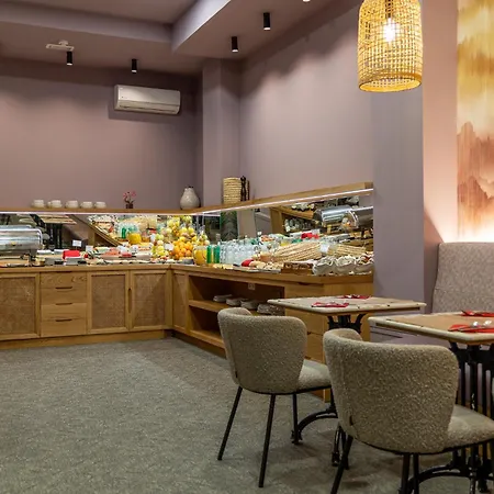 Atarazanas Boutique Hotel