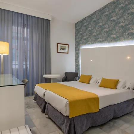 Atarazanas Boutique Hotel 3*