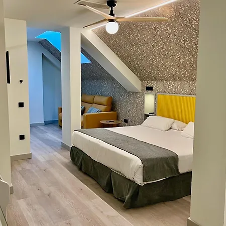 Atarazanas Boutique Hotel