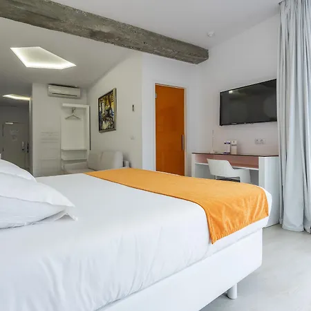 Atarazanas Boutique Malaga